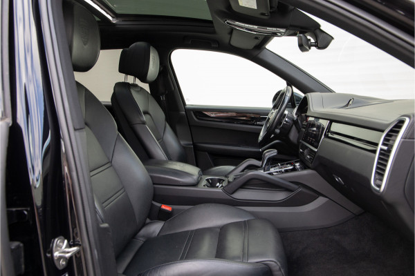 Porsche Cayenne 3.0 E-Hybrid Sport-Design, Pano, Luchtvering, Head-up, Bose, BTW