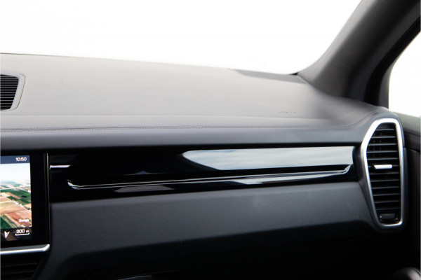 Porsche Cayenne 3.0 E-Hybrid Sport-Design, Pano, Luchtvering, Head-up, Bose, BTW