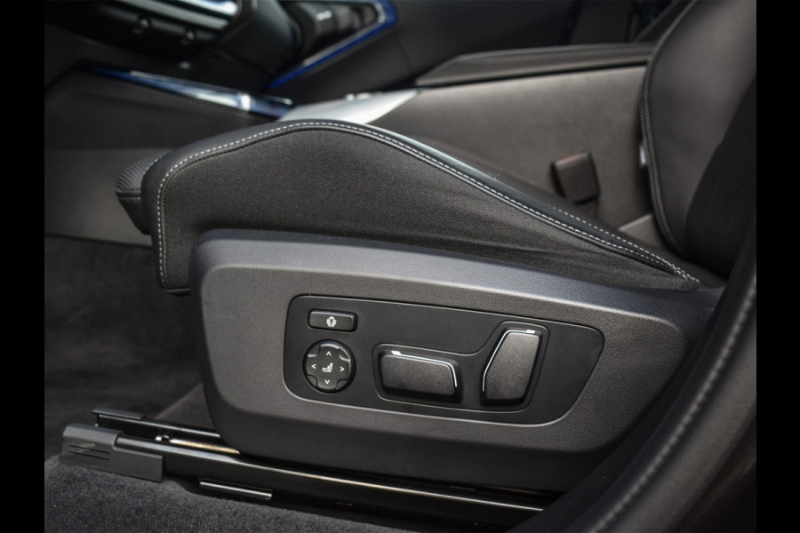 BMW X3 30e xDRIVE | M-SPORT PRO | ADAPTIVE SUSPENSION | DRIVING ASSISTANT PLUS | COMFORT ACCESS | TREKHAAK | ICONIC GLOW | MEMORY SEATS