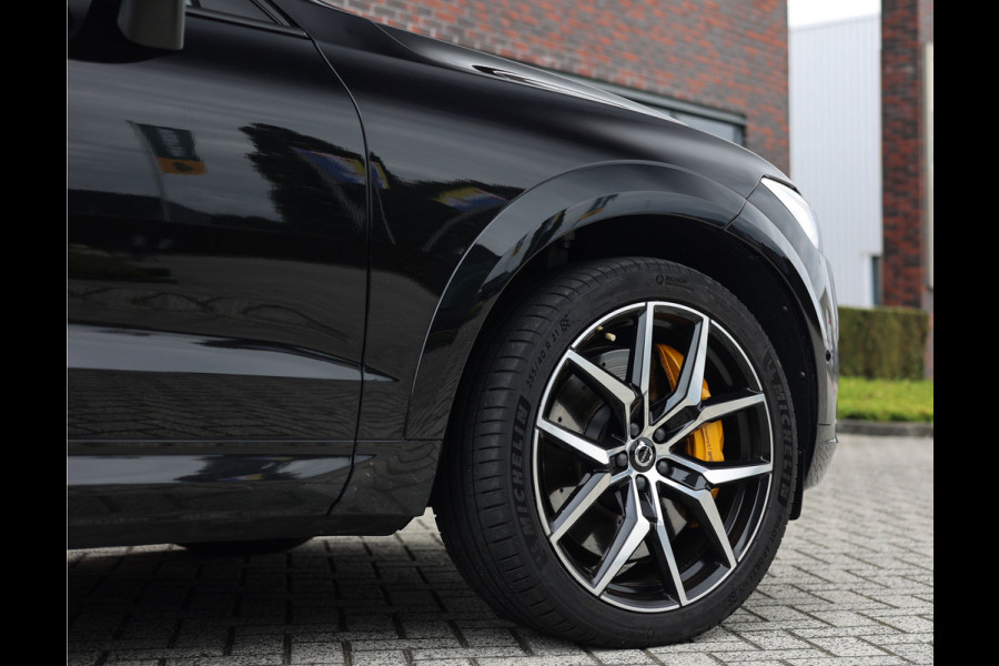 Volvo XC60 T8 AWD Polestar Engineered