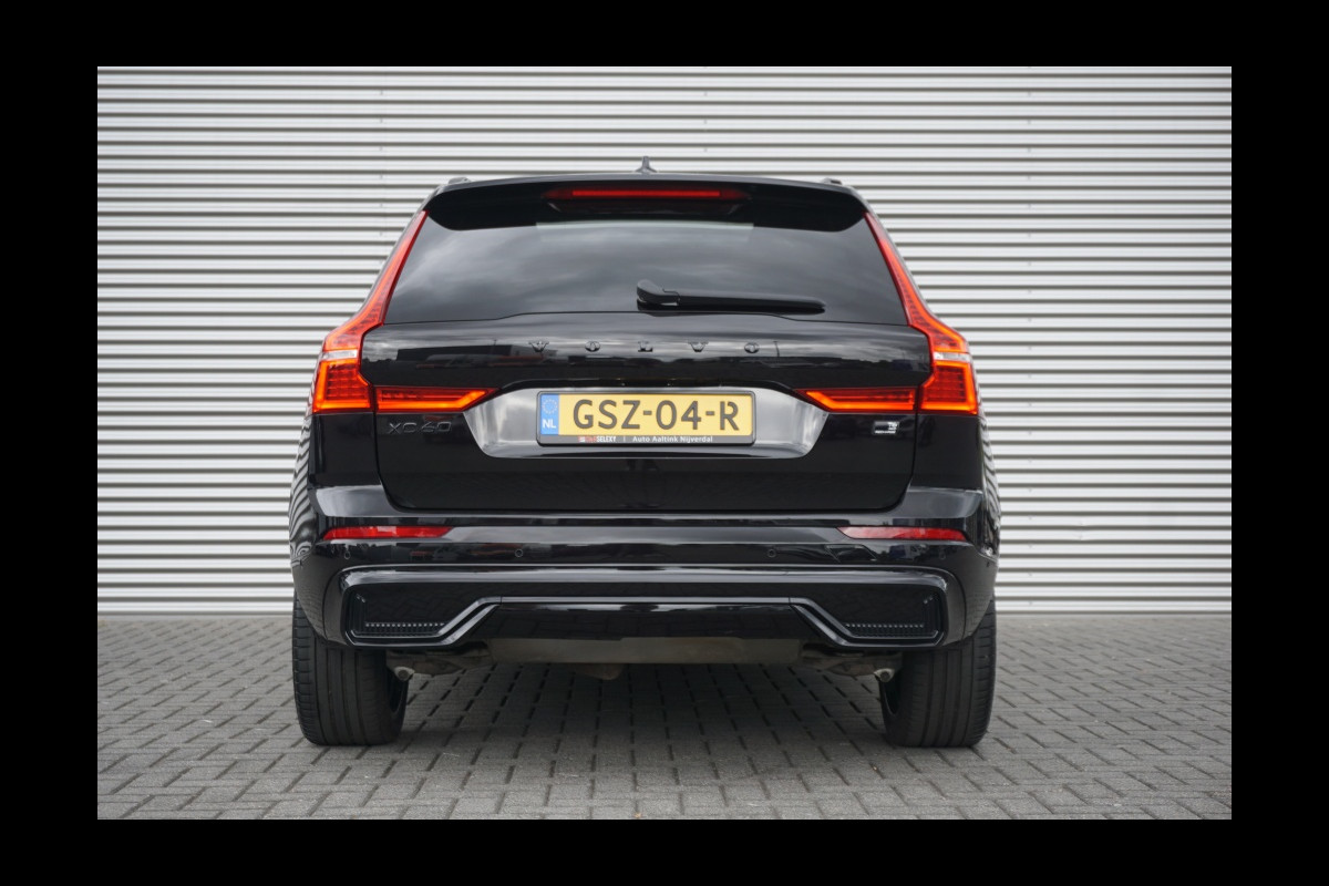 Volvo XC60 350PK T6 AWD Black Edition TREKHAAK | 360° CAMERA | SCHUIFDAK! Volvo XC60 350PK T6 AWD Black Edition TREKHAAK | 360° CAMERA | SCHUIFDAK!