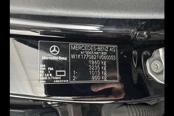 Mercedes-Benz A-Klasse 160 Business Solution (INCL-BTW) *LEATHER- FABRIC | FULL-LED | WIDE-SCREEN-COCKPIT | CAMERA | NAVI-FULLMAP | HEATED-COMFORTSEATS | ECC | PRIVACY-GLASS | PDC | KEYLESS | CRUISE | CARBON-INLAY | 16''ALU*