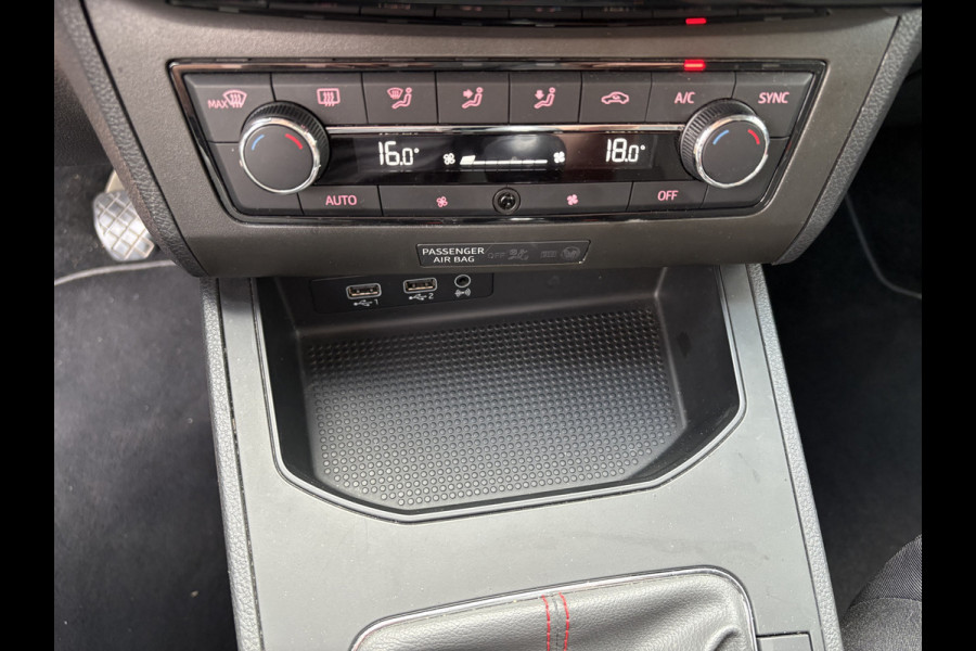 Seat Ibiza 1.0 TSi FR Business Intense CAMERA/LED/CARPLAY/NAVI/ADAPT.CRUISE/TREKHAAK