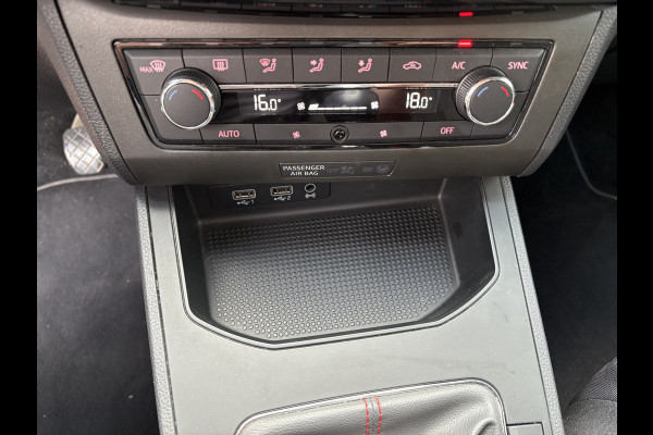 Seat Ibiza 1.0 TSi FR Business Intense CAMERA/LED/CARPLAY/NAVI/ADAPT.CRUISE/TREKHAAK