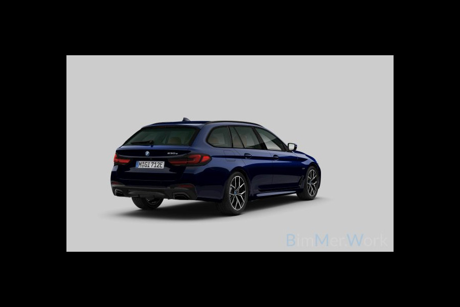 BMW 5 Serie Touring 530e M-Sport Pano ACC 360 HUD Laser 4W-sturing
