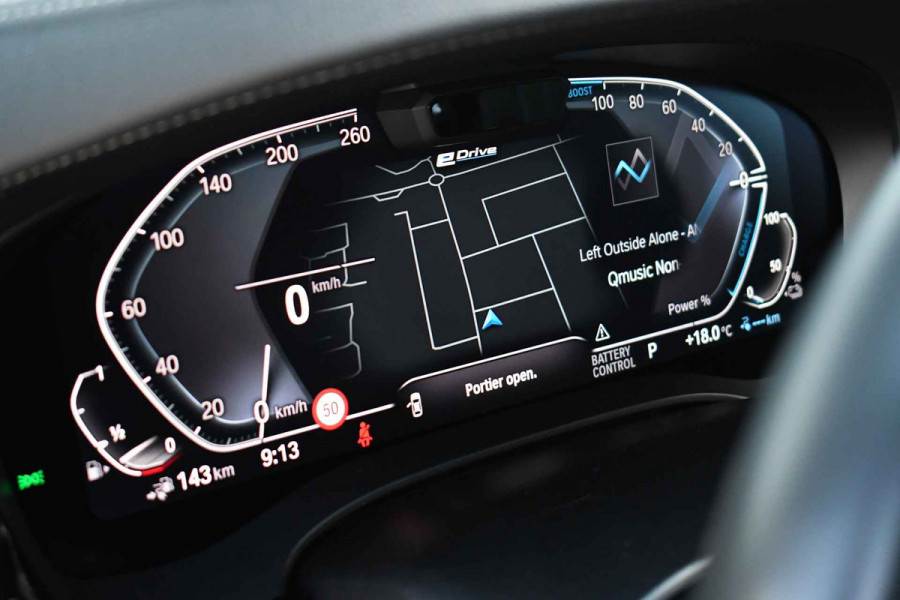 BMW 5 Serie Touring 530e M-Sport Pano ACC 360 HUD Laser 4W-sturing