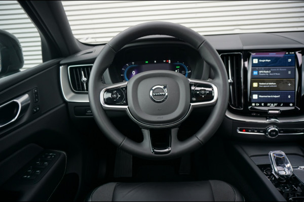 Volvo XC60 350PK T6 AWD Black Edition TREKHAAK | 360° CAMERA | SCHUIFDAK!