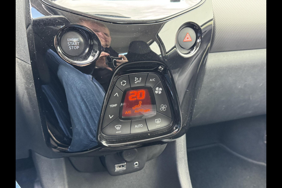 Peugeot 108 1.0 e-VTi Allure | Fietsendragersteun | Apple carplay/Android auto | Prijs is rijklaar!