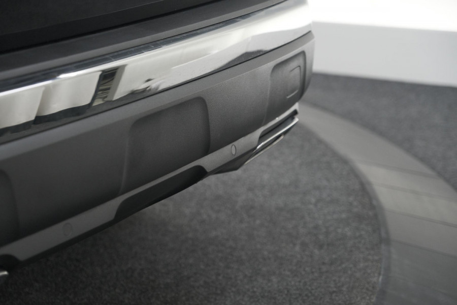 Peugeot 3008 1.2 Hybrid 136 GT | Camera | Adaptieve Cruise Control | Elektronische Kofferklep | Navigatie