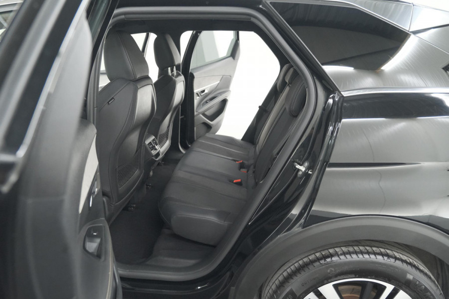 Peugeot 3008 1.2 Hybrid 136 GT | Camera | Adaptieve Cruise Control | Elektronische Kofferklep | Navigatie