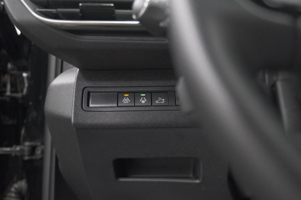 Peugeot 3008 1.2 Hybrid 136 GT | Camera | Adaptieve Cruise Control | Elektronische Kofferklep | Navigatie
