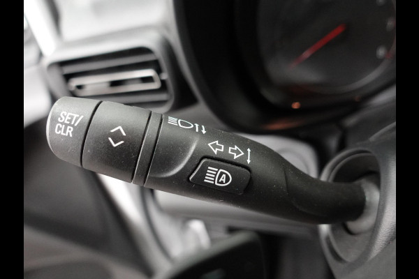 Opel Combo 130pk L1 Automaat Apple Carplay Trekhaak Parkeersensoren Airco Cruise control 2-zits