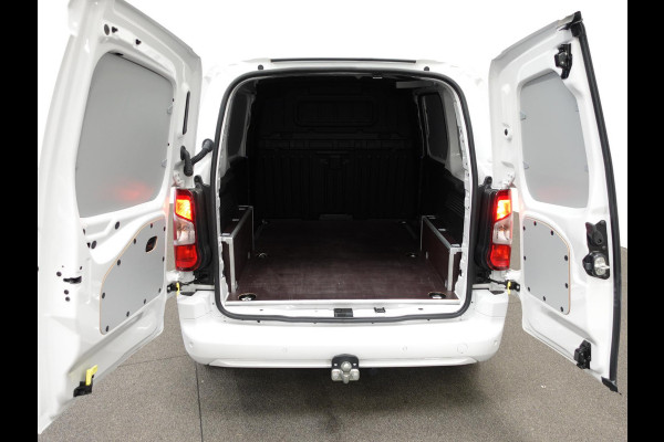 Opel Combo 130pk L1 Automaat Apple Carplay Trekhaak Parkeersensoren Airco Cruise control 2-zits