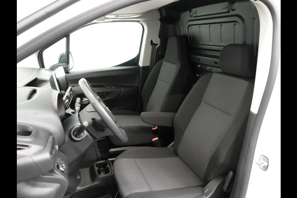 Opel Combo 130pk L1 Automaat Apple Carplay Trekhaak Parkeersensoren Airco Cruise control 2-zits