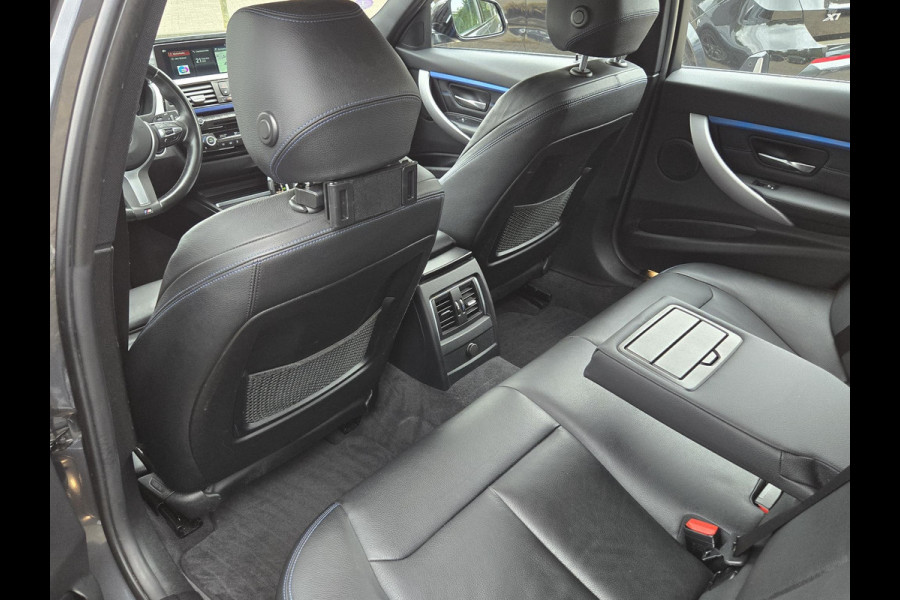 BMW 3 Serie Touring 318i M Sport Edition | LEDER | NAVIGATIE PROFF. | STOELVERWARMING | TREKHAAK |