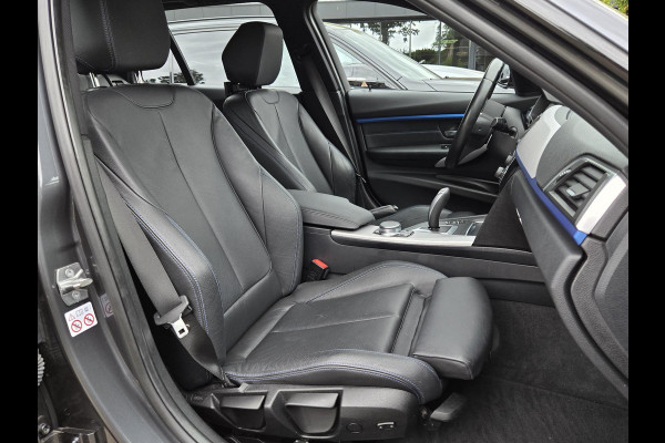 BMW 3 Serie Touring 318i M Sport Edition | LEDER | NAVIGATIE PROFF. | STOELVERWARMING | TREKHAAK |
