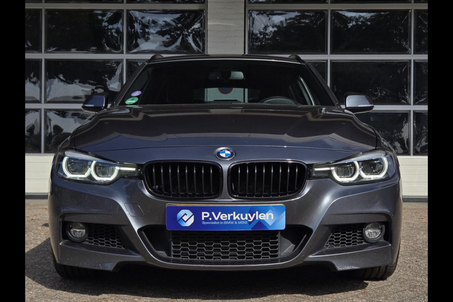 BMW 3 Serie Touring 318i M Sport Edition | LEDER | NAVIGATIE PROFF. | STOELVERWARMING | TREKHAAK |