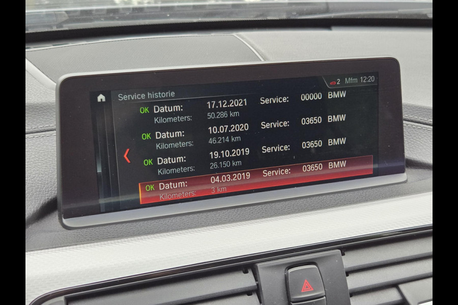 BMW 3 Serie Touring 318i M Sport Edition | LEDER | NAVIGATIE PROFF. | STOELVERWARMING | TREKHAAK |