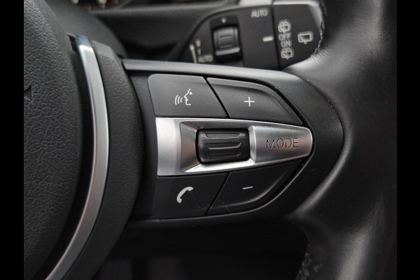 BMW 3 Serie Touring 318i M Sport Edition | LEDER | NAVIGATIE PROFF. | STOELVERWARMING | TREKHAAK |