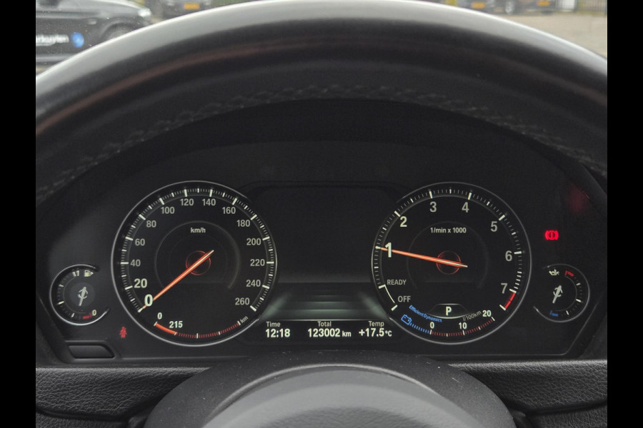 BMW 3 Serie Touring 318i M Sport Edition | LEDER | NAVIGATIE PROFF. | STOELVERWARMING | TREKHAAK |