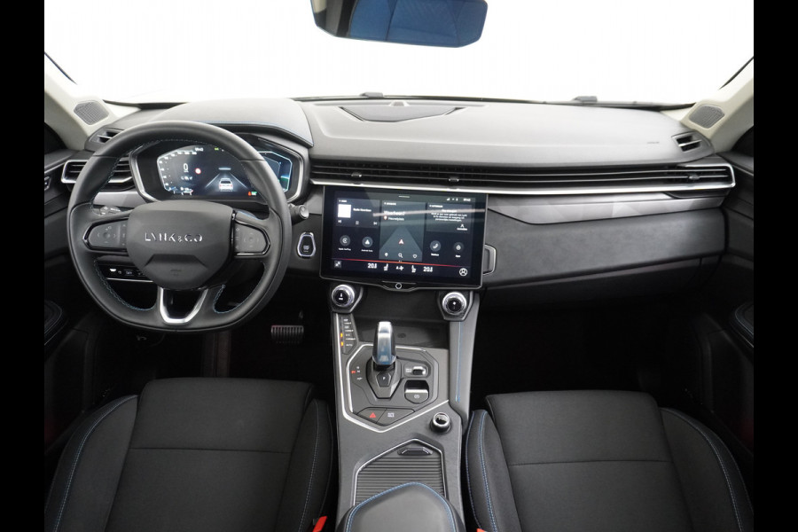 Lynk & Co 01 1.5 PHEV AUT-7 261pk Pano-Schuif-K-dak 20" 360°Camera Apple Carplay Android Auto Adaptive-Cruise Navi Pdc Ecc Keyless Led Plug-I Elek.Memory.Stoel File assistent Dodehoek detector Elektrisch bedienbare achterklep Rijstrooksensor Wifi Verkeersbord detectie 425Nm koppel 3,7kw laadvermogen A-label Euro 6 Hybride Benzine/Elektrisch rijden tot ca.69km 1.800kg trekvermogen