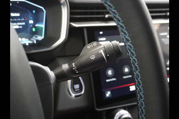 Lynk & Co 01 1.5 PHEV AUT-7 261pk Pano-Schuif-K-dak 20" 360°Camera Apple Carplay Android Auto Adaptive-Cruise Navi Pdc Ecc Keyless Led Plug-I Elek.Memory.Stoel File assistent Dodehoek detector Elektrisch bedienbare achterklep Rijstrooksensor Wifi Verkeersbord detectie 425Nm koppel 3,7kw laadvermogen A-label Euro 6 Hybride Benzine/Elektrisch rijden tot ca.69km 1.800kg trekvermogen