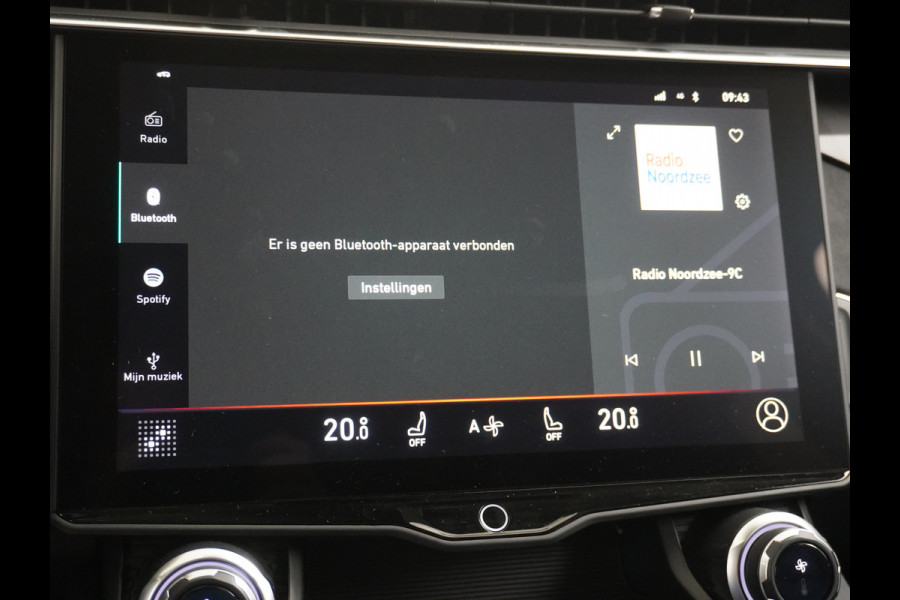 Lynk & Co 01 1.5 PHEV AUT-7 261pk Pano-Schuif-K-dak 20" 360°Camera Apple Carplay Android Auto Adaptive-Cruise Navi Pdc Ecc Keyless Led Plug-I Elek.Memory.Stoel File assistent Dodehoek detector Elektrisch bedienbare achterklep Rijstrooksensor Wifi Verkeersbord detectie 425Nm koppel 3,7kw laadvermogen A-label Euro 6 Hybride Benzine/Elektrisch rijden tot ca.69km 1.800kg trekvermogen