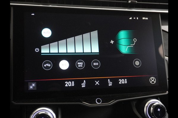 Lynk & Co 01 1.5 PHEV AUT-7 261pk Pano-Schuif-K-dak 20" 360°Camera Apple Carplay Android Auto Adaptive-Cruise Navi Pdc Ecc Keyless Led Plug-I Elek.Memory.Stoel File assistent Dodehoek detector Elektrisch bedienbare achterklep Rijstrooksensor Wifi Verkeersbord detectie 425Nm koppel 3,7kw laadvermogen A-label Euro 6 Hybride Benzine/Elektrisch rijden tot ca.69km 1.800kg trekvermogen