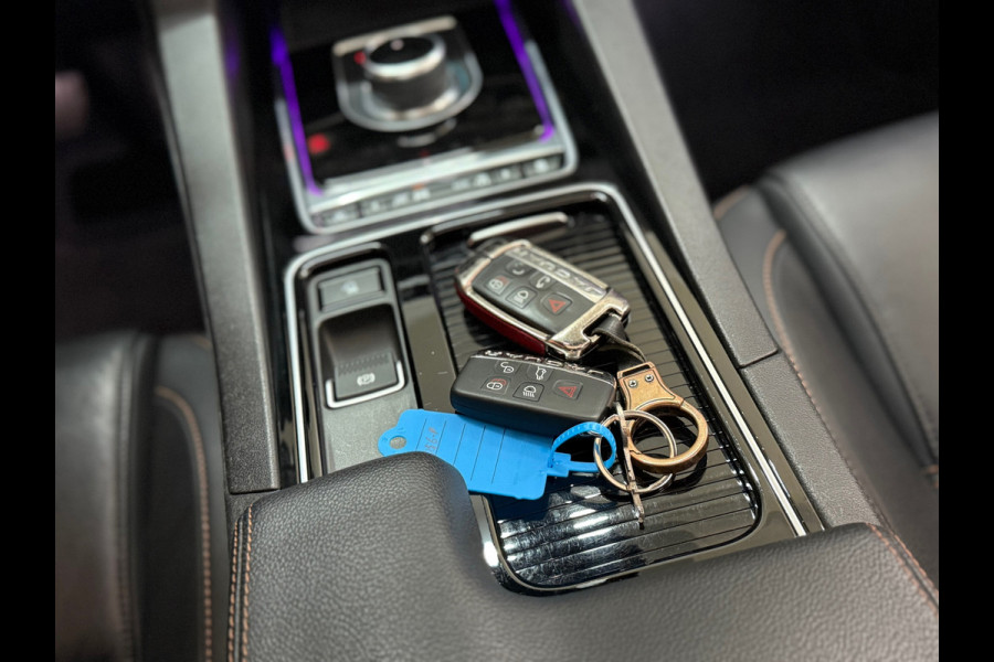 Jaguar F-Pace 2.0 Portfolio AWD 20d | Meridian | Pano | Trekhaak | Navi