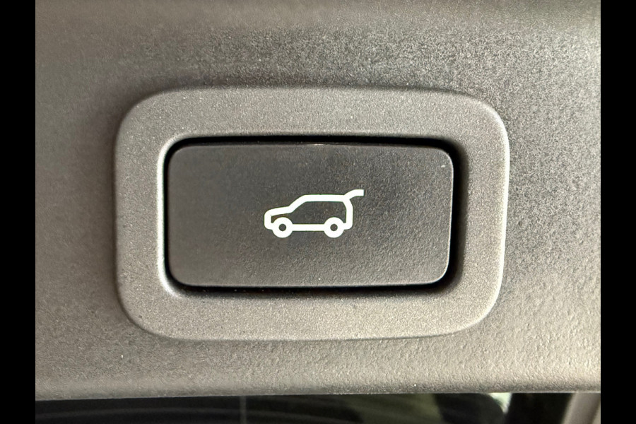 Jaguar F-Pace 2.0 Portfolio AWD 20d | Meridian | Pano | Trekhaak | Navi
