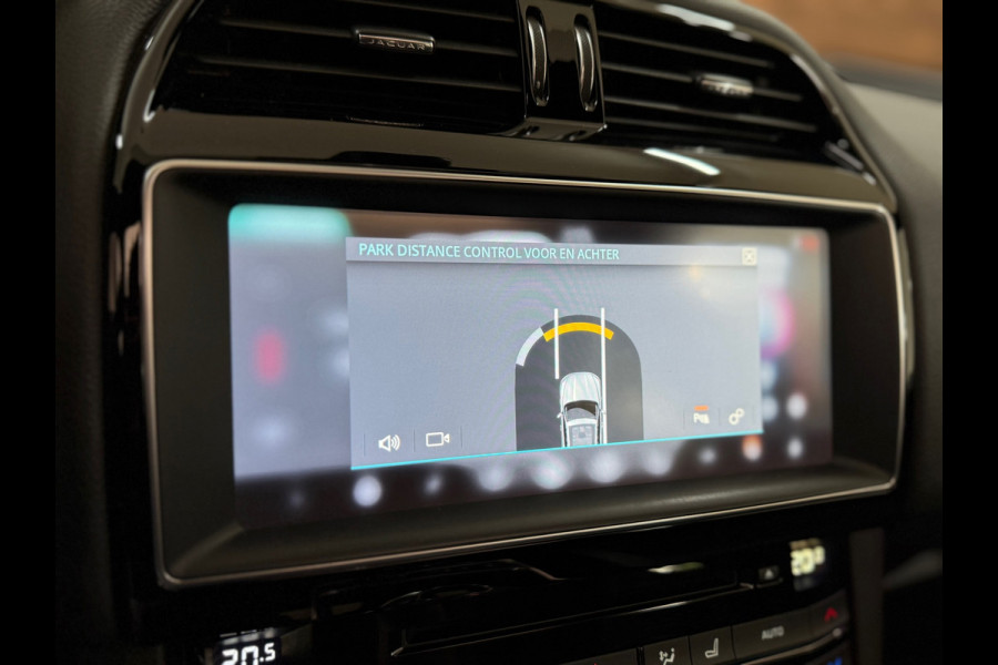 Jaguar F-Pace 2.0 Portfolio AWD 20d | Meridian | Pano | Trekhaak | Navi