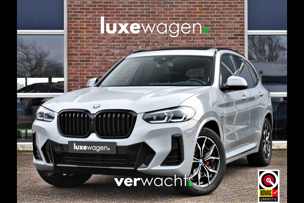 BMW X3 xDrive30e M-Sport Pano Trekhaak Camera HiFi DA-pack BMW X3 xDrive30e M-Sport Pano Trekhaak Camera HiFi DA-pack