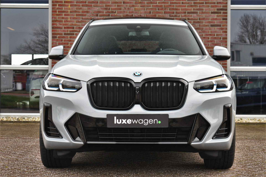 BMW X3 xDrive30e M-Sport Pano Trekhaak Camera HiFi DA-pack