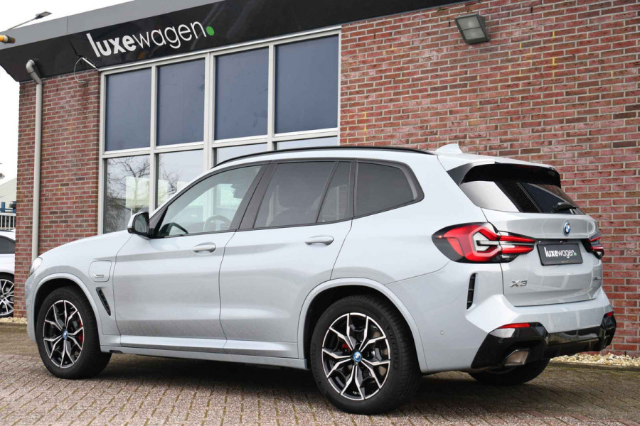 BMW X3 xDrive30e M-Sport Pano Trekhaak Camera HiFi DA-pack