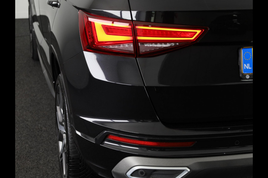Seat Ateca FR Business Intense 1.5 TSI 150 pk Automaat (DSG) | Private lease vanaf 677,-- pm | Verlengde garantie | Navigatie | Parkeersensoren (Park assist) | Achteruitrijcamera | Adaptieve cruise control | Stoelverwarming |