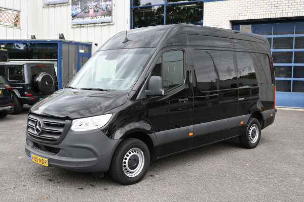 Mercedes-Benz Sprinter 317 CDI L2H2 RWD 3500 kg trekhaak, Geveerde stoel, Navigatie met camera