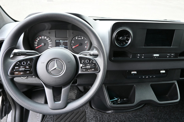 Mercedes-Benz Sprinter 317 CDI L2H2 RWD 3500 kg trekhaak, Geveerde stoel, Navigatie met camera
