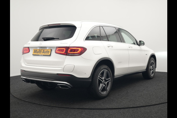 Mercedes-Benz GLC 300e 4MATIC AMG Plug In Hybrid 320pk Dealer O.H PHEV | Alcantara Sportstoelen Verwarmd | Cruise Control | Camera | Apple Carplay | 19"L.M | Navi Full Map | DAB |