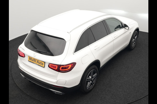 Mercedes-Benz GLC 300e 4MATIC AMG Plug In Hybrid 320pk Dealer O.H PHEV | Alcantara Sportstoelen Verwarmd | Cruise Control | Camera | Apple Carplay | 19"L.M | Navi Full Map | DAB |