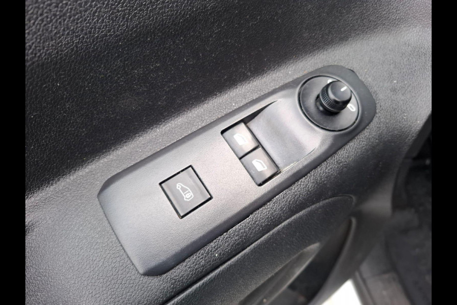 Opel Combo 1.6D L1H1 Edition AIRCO / CRUISE CONTROLE / NAVI / IMPERIAL / TREKHAAK
