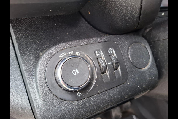 Opel Combo 1.6D L1H1 Edition AIRCO / CRUISE CONTROLE / NAVI / IMPERIAL / TREKHAAK
