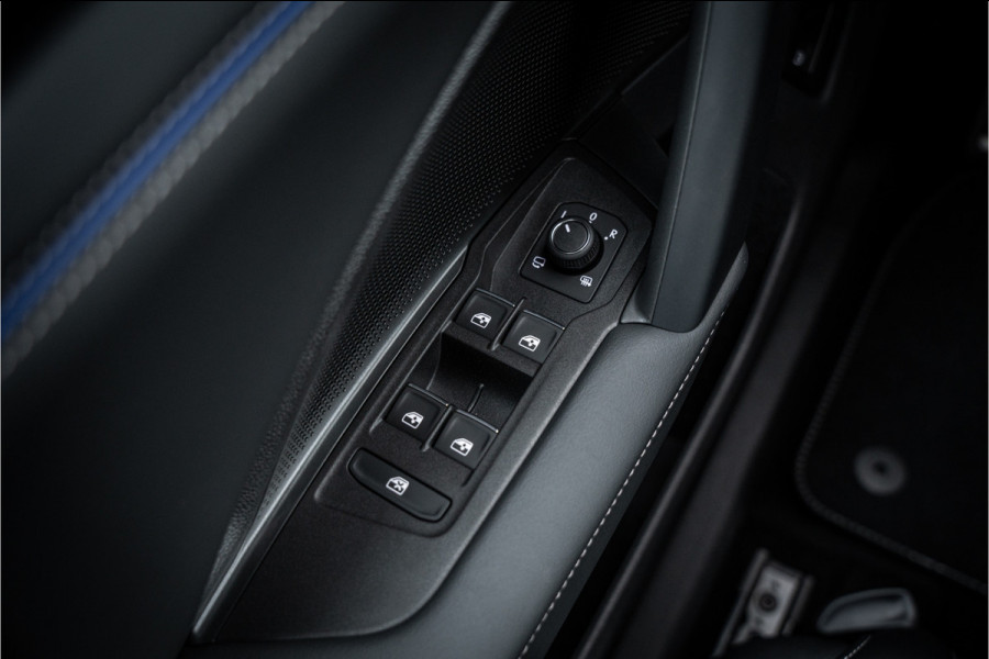 Volkswagen Tiguan 1.5 eHybrid R-Line Edition ** HUD ** Trekhaak ** 360 camera ** Massage Blackstyle **