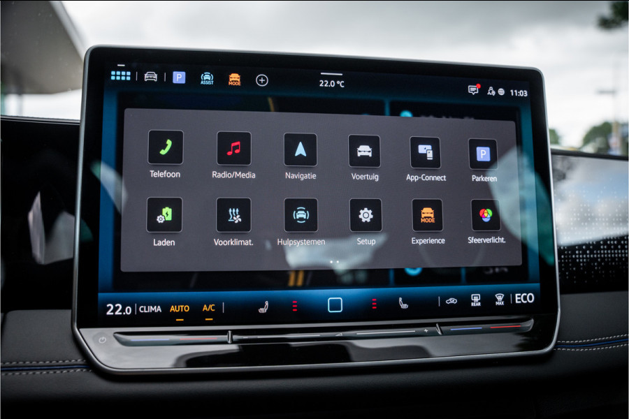 Volkswagen Tiguan 1.5 eHybrid R-Line Edition ** HUD ** Trekhaak ** 360 camera ** Massage Blackstyle **
