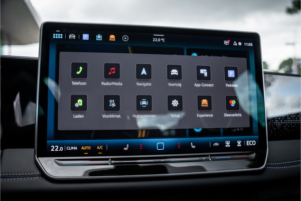 Volkswagen Tiguan 1.5 eHybrid R-Line Edition ** HUD ** Trekhaak ** 360 camera ** Massage Blackstyle **