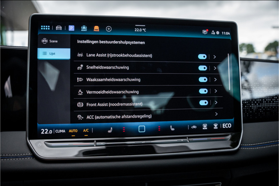 Volkswagen Tiguan 1.5 eHybrid R-Line Edition ** HUD ** Trekhaak ** 360 camera ** Massage Blackstyle **