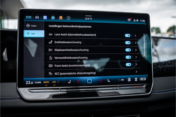 Volkswagen Tiguan 1.5 eHybrid R-Line Edition ** HUD ** Trekhaak ** 360 camera ** Massage Blackstyle **