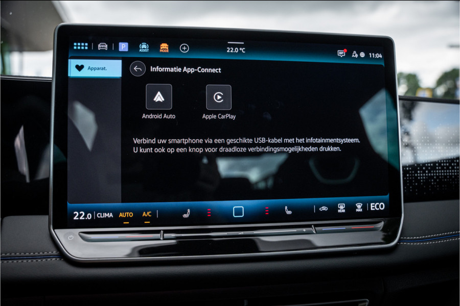 Volkswagen Tiguan 1.5 eHybrid R-Line Edition ** HUD ** Trekhaak ** 360 camera ** Massage Blackstyle **