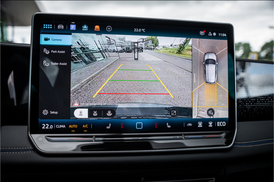 Volkswagen Tiguan 1.5 eHybrid R-Line Edition ** HUD ** Trekhaak ** 360 camera ** Massage Blackstyle **