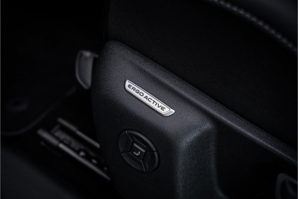 Volkswagen Tiguan 1.5 eHybrid R-Line Edition ** HUD ** Trekhaak ** 360 camera ** Massage Blackstyle **
