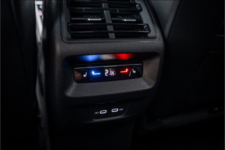 Volkswagen Tiguan 1.5 eHybrid R-Line Edition ** HUD ** Trekhaak ** 360 camera ** Massage Blackstyle **